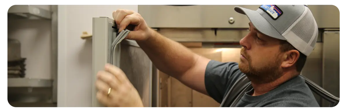 Installing a commercial refrigeration door gasket Installing a commercial refrigeration door gasket